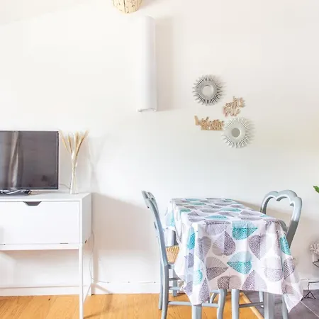 Apartment 61 Place Nationale *