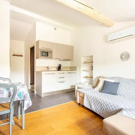 Apartment 61 Place Nationale Antibes