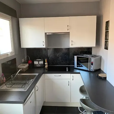 Daire 61 Place Nationale Antibes