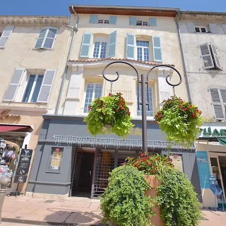 61 Place Nationale * Antibes