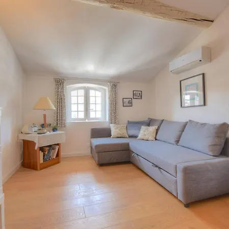 61 Place Nationale Daire Antibes