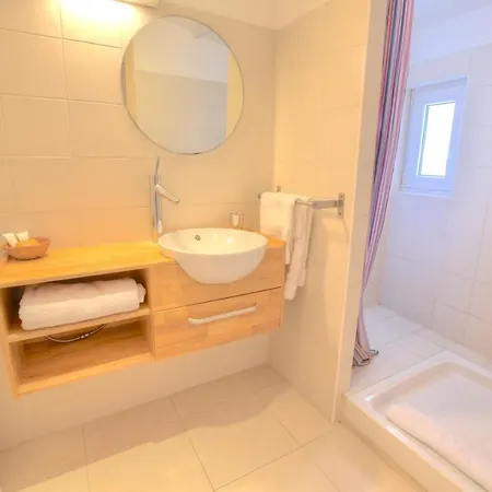61 Place Nationale Daire Antibes
